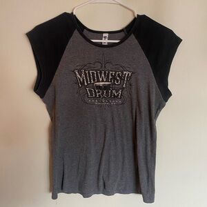 Women’s “Midwest Drum” Grey & Black Tee